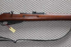 T-5374Valmistaja: OmavalmisteKal: 7.65 x 53RAseen numero: 64196Kunto: Erittäin hyväInfo: Aseessa uusi piippu ja varikkotukki. Mukana hihna. Erinomainen perinneammuntoihin.Lähtöhinta: €100.00Myyjä: Martti Pajala